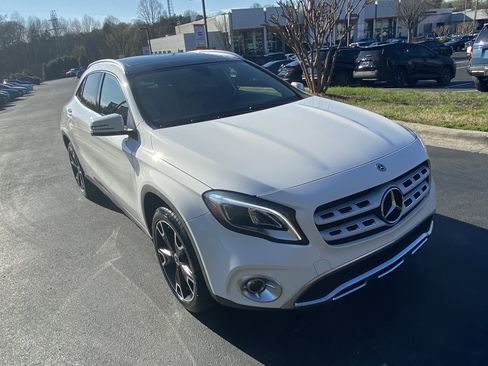 Used 2019 Mercedes-Benz GLA 250 GLA 250 image 3