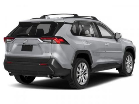 Used 2023 Toyota RAV4 XLE AWD/4WD image 2