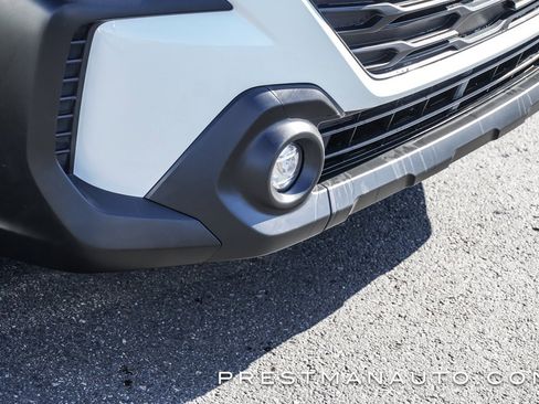 Used 2025 Subaru Outback Premium image 20