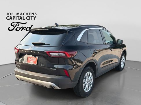 Used 2023 Ford Escape Active w/ Tech Pack #2 AWD/4WD image 5