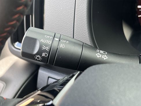 New 2025 Nissan Frontier PRO-4X w/ Pro Convenience Package image 16