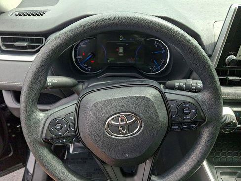 Certified 2025 Toyota RAV4 XLE AWD/4WD image 13