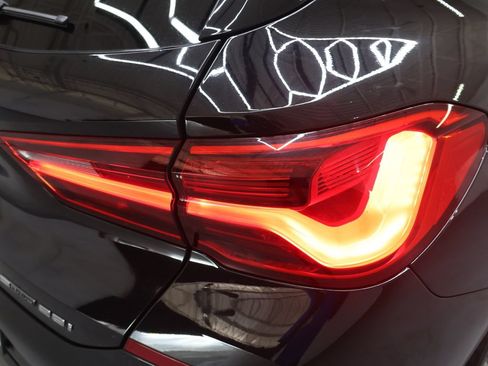 Used 2018 BMW X2 sDrive28i w/ Convenience Package FWD image 31