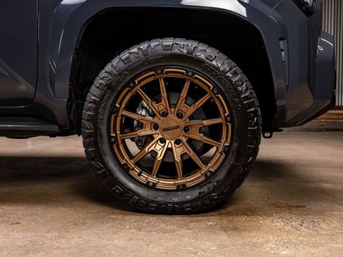 Used 2025 Toyota 4Runner TRD Sport Premium AWD/4WD image 11