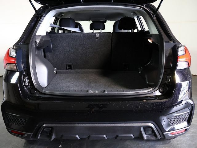 Used 2025 Mitsubishi Outlander Sport ES AWD/4WD image 26