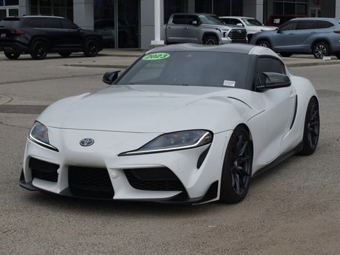 Used 2023 Toyota Supra Premium w/ Driver Assist Package image 2