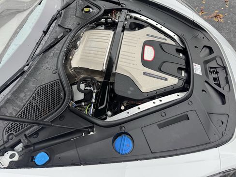 Used 2018 Porsche Panamera Turbo image 17