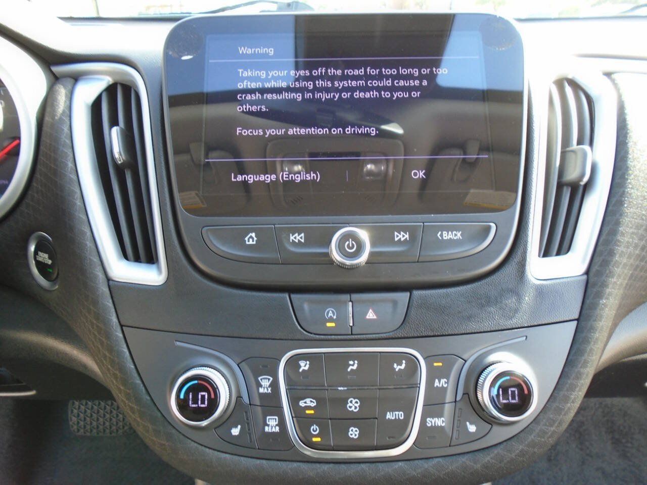 Used 2025 Chevrolet Malibu LT FWD image 14