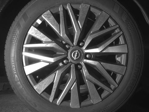 Used 2025 Nissan Altima 2.5 SV image 15