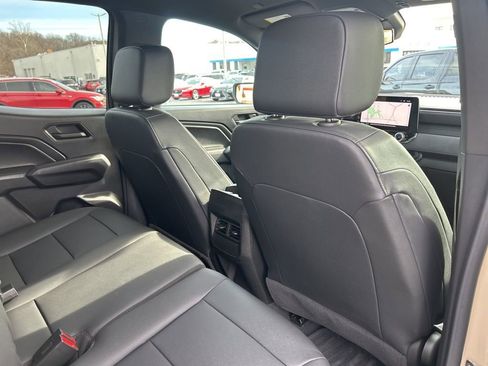 Used 2024 Chevrolet Colorado Trail Boss w/ Advanced Trailering Package image 45