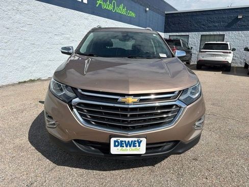 Used 2018 Chevrolet Equinox Premier FWD image 8