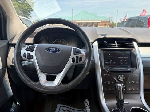 Used 2012 Ford Edge SEL FWD image 9
