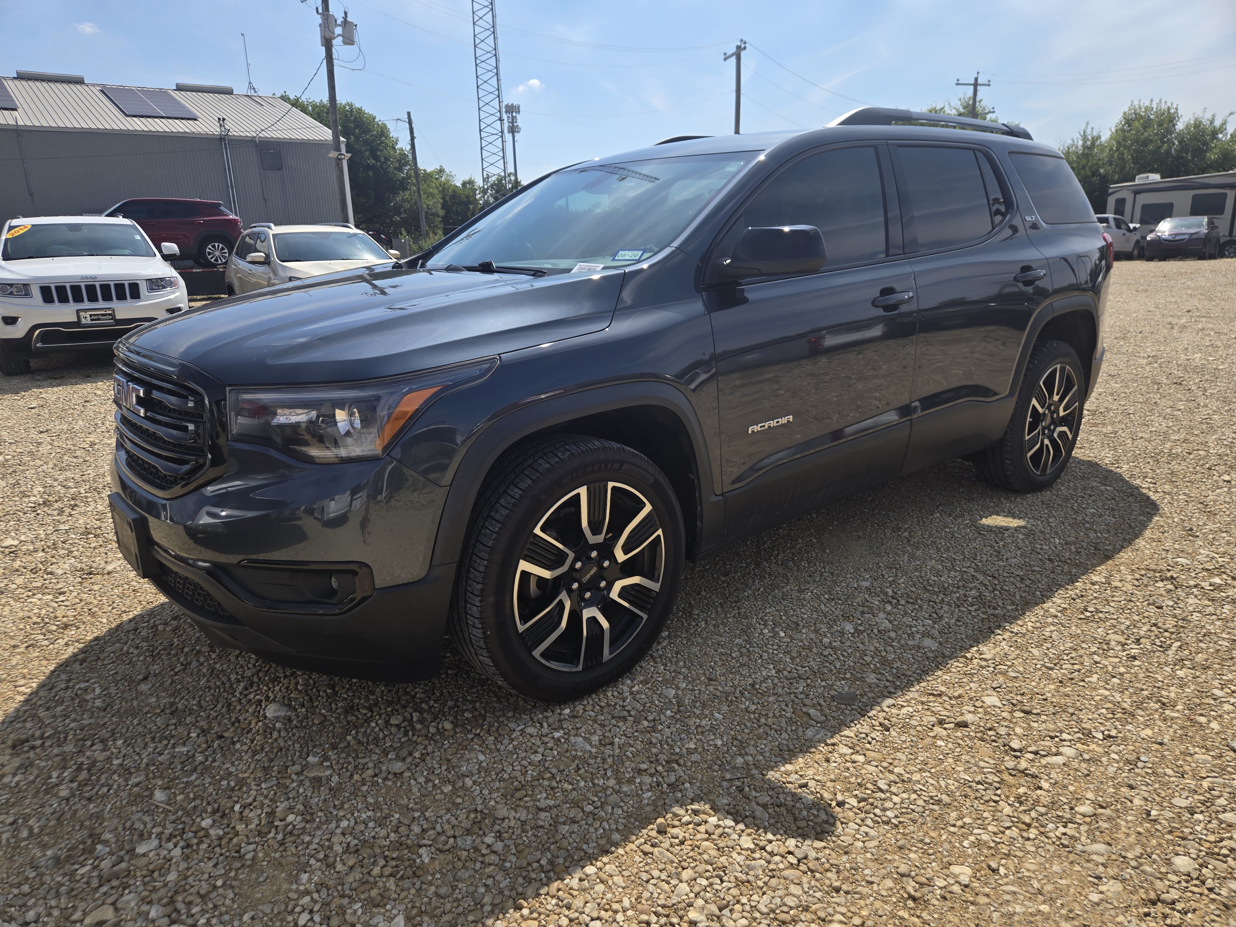 Used 2019 GMC Acadia SLT w/ Black Edition FWD image 1