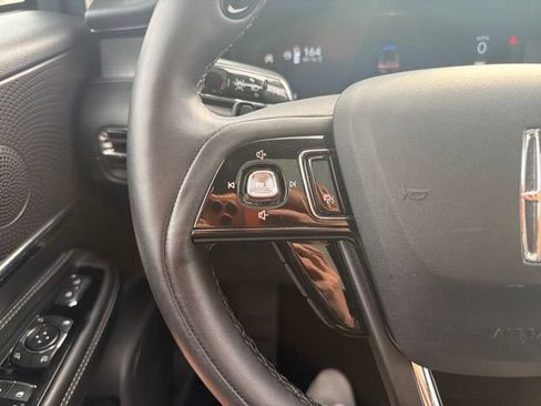 Used 2024 Lincoln Corsair AWD w/ Equipment Group 101A image 20