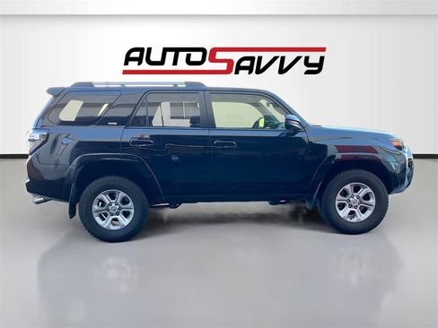 Used 2019 Toyota 4Runner SR5 image 8