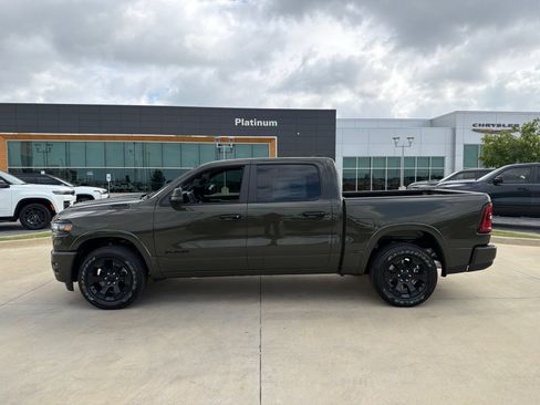 New 2026 RAM 1500 4x4 Crew Cab image 2