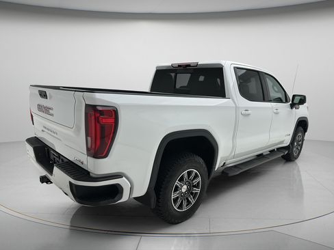 Used 2023 GMC Sierra 1500 AT4 w/ Technology Package AWD/4WD image 5