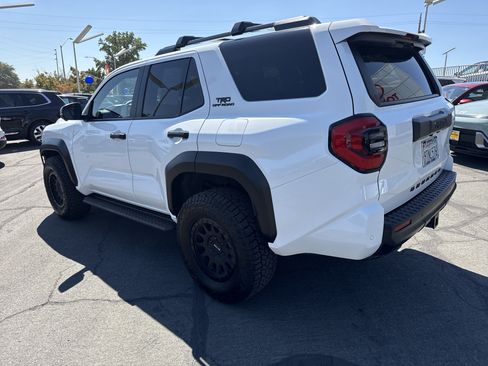 Used 2025 Toyota 4Runner TRD Off-Road Premium w/ Tow Technology Package AWD/4WD image 3