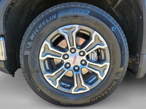 Used 2025 GMC Sierra 1500 SLT image 22