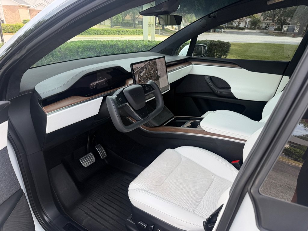 Used 2023 Tesla Model X AWD/4WD image 13