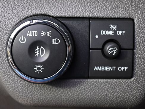 Used 2015 Chevrolet Traverse LT AWD/4WD image 25