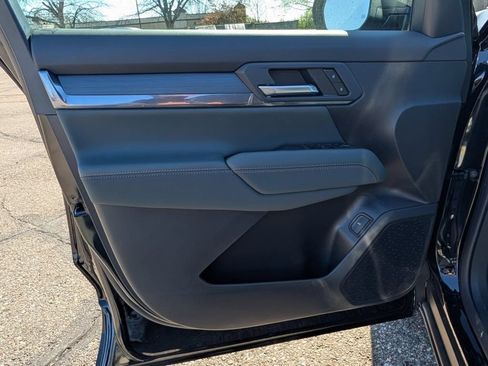 New 2026 GMC Terrain AT4 w/ Technology Package II AWD/4WD image 41