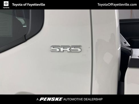 Used 2025 Toyota Tacoma SR5 AWD/4WD image 4