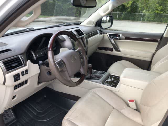 Used 2018 Lexus GX 460 Premium w/ Premium Package AWD/4WD image 11