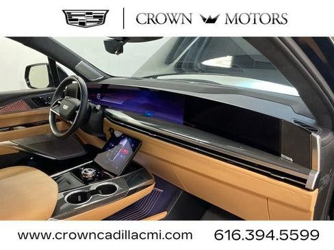 Certified 2025 Cadillac Escalade IQ Sport 2 AWD/4WD image 22