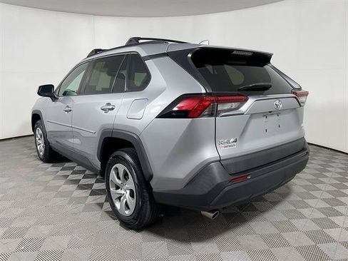 Certified 2019 Toyota RAV4 LE AWD/4WD image 5
