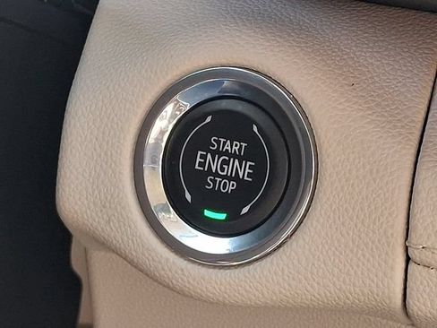 Used 2022 Buick Envision Avenir w/ Technology Package II FWD image 24