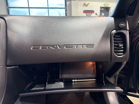 Used 2008 Chevrolet Corvette Coupe w/ Preferred Equipment Group RWD image 84
