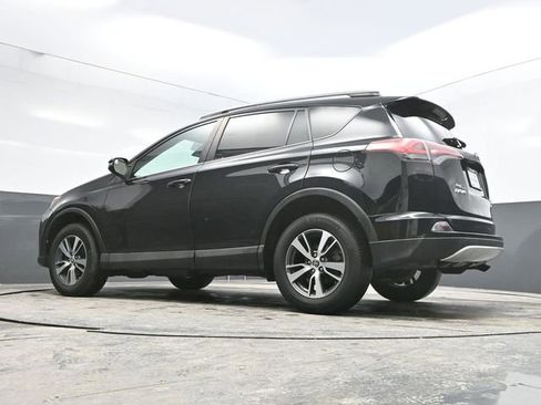 Used 2017 Toyota RAV4 XLE image 27