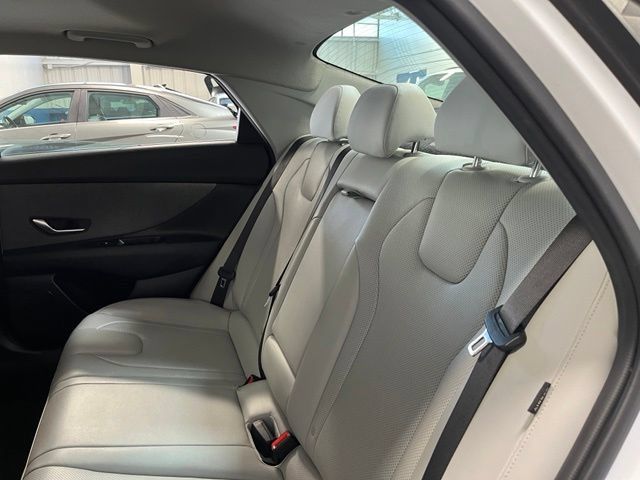 Used 2024 Hyundai Elantra Limited FWD image 20