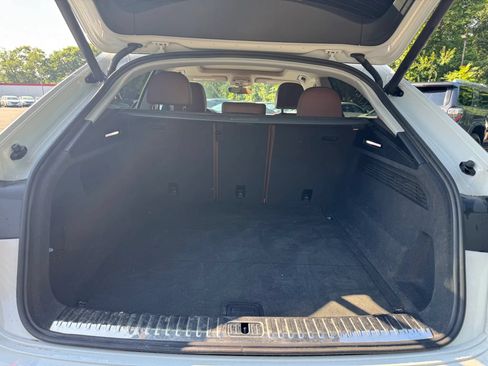 Used 2019 Audi Q8 Premium w/ Convenience Package AWD/4WD image 24
