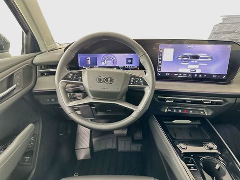 New 2026 Audi Q3 quattro 2.0T AWD/4WD image 16
