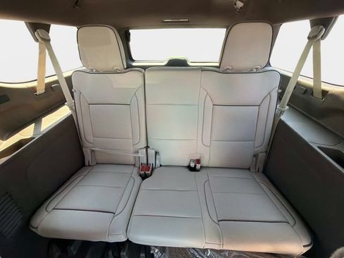 New 2026 GMC Yukon XL Denali RWD image 12