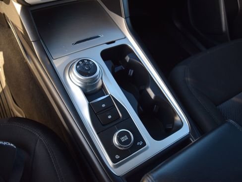 Certified 2023 Ford Explorer XLT image 14