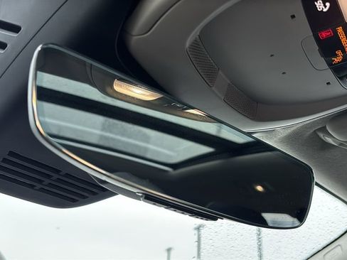 Certified 2025 Volvo XC40 B5 Plus image 24