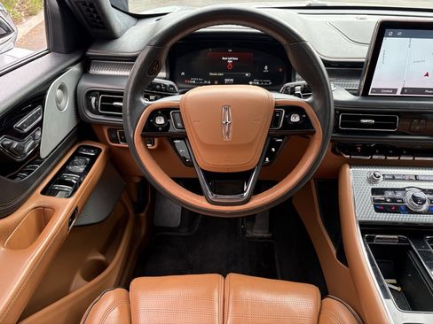 Used 2021 Lincoln Aviator Black Label w/ Dynamic Handling Package image 7