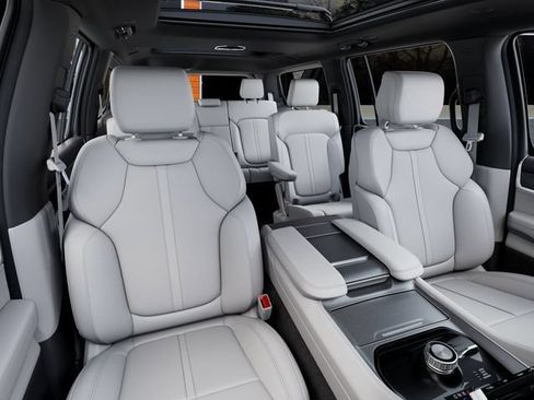 New 2026 Jeep Grand Wagoneer 4WD image 16