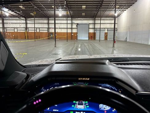 Used 2022 Chevrolet Silverado 1500 High Country w/ Technology Package image 47