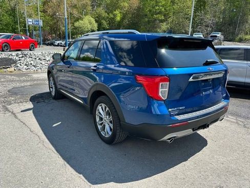 Used 2022 Ford Explorer Limited w/ Equipment Group 301A AWD/4WD image 3