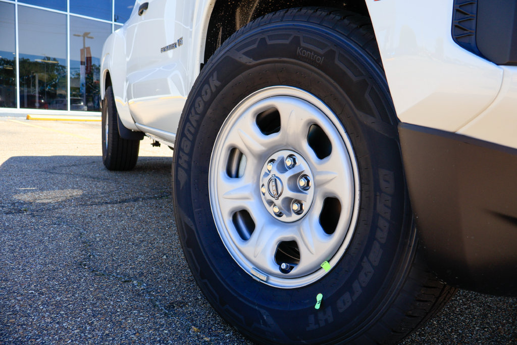 New 2027 Nissan Frontier S w/ Tow Package RWD image 17