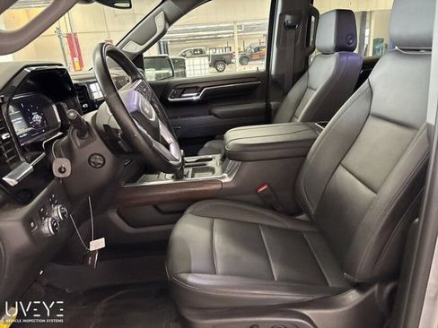 Used 2024 GMC Sierra 1500 SLT w/ SLT Premium Plus Package AWD/4WD image 2