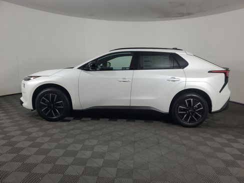 New 2026 Subaru Solterra Premium image 13