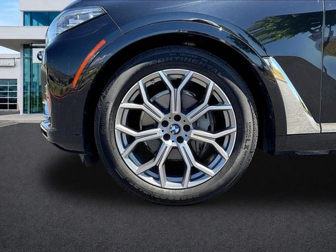 Used 2020 BMW X7 xDrive40i w/ Premium Package AWD/4WD image 34