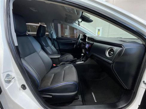 Used 2019 Toyota Corolla SE FWD image 25
