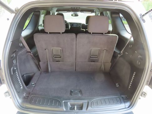 Certified 2024 Dodge Durango GT image 12