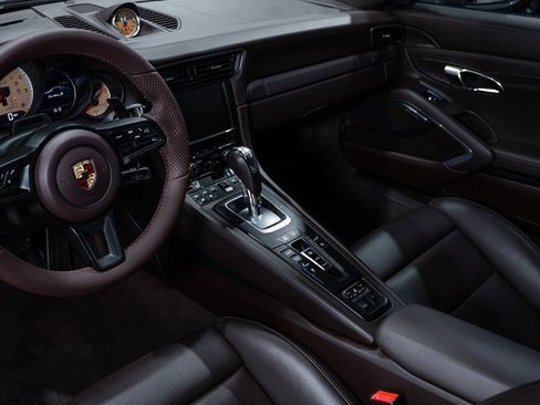 Used 2016 Porsche 911 Turbo S image 45